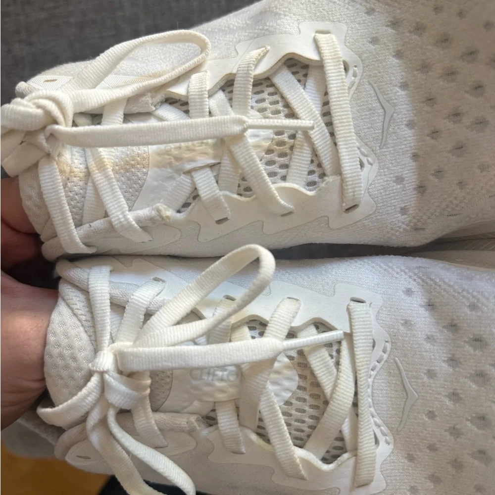 White Hoka Clifton 9 - Womens - Picture 9 of 10